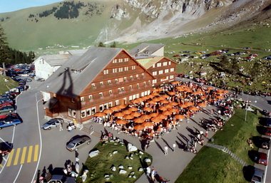Blick auf die wunderschne Talstation
Vue sur la magnifique station de la valle
View of the beautiful valley station